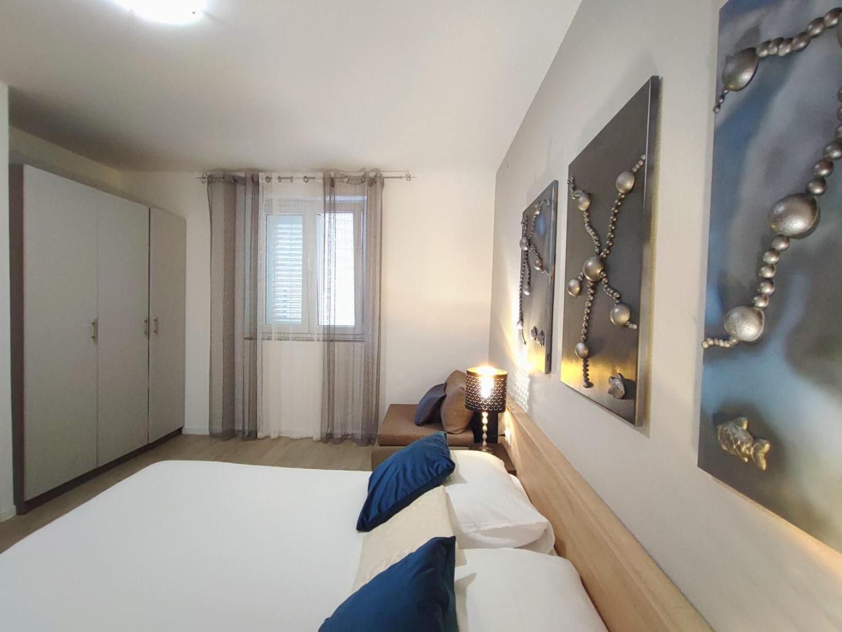 Apartments Gavran 2. Baska Voda Ruang foto