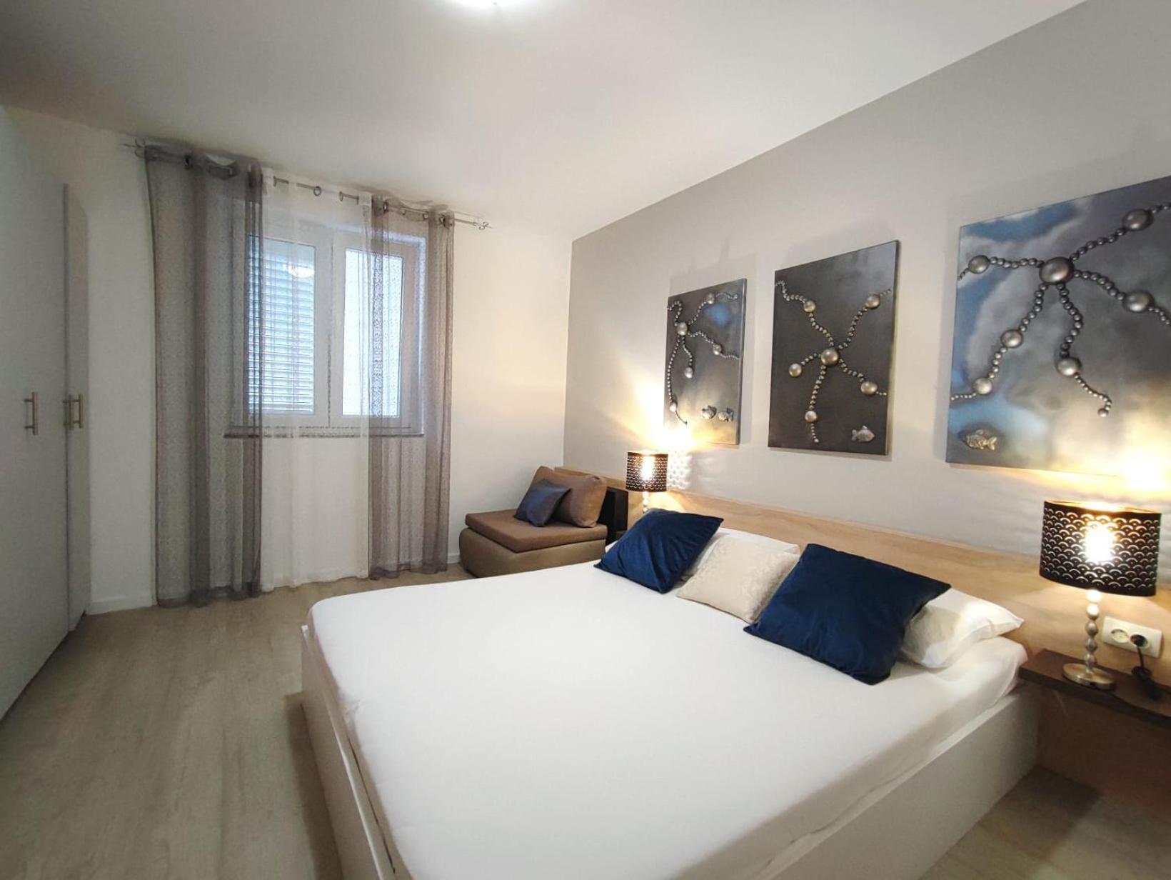 Apartments Gavran 2. Baska Voda Ruang foto