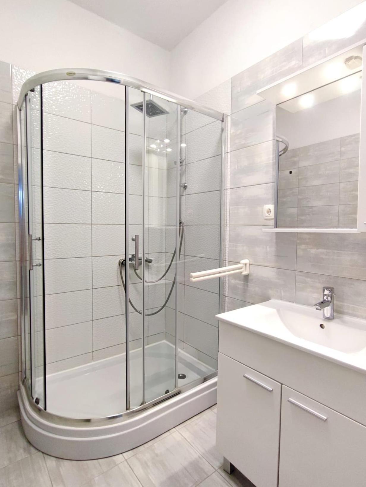 Apartments Gavran 2. Baska Voda Ruang foto